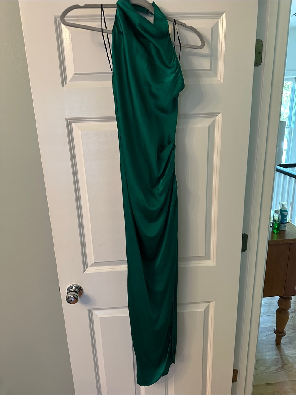 Elegant Emerald Green Satin One-Shoulder Dress